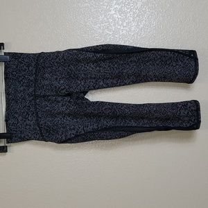 Lululemon Train Times Cropped Leggings  17" Size 4 Fitness Exercise